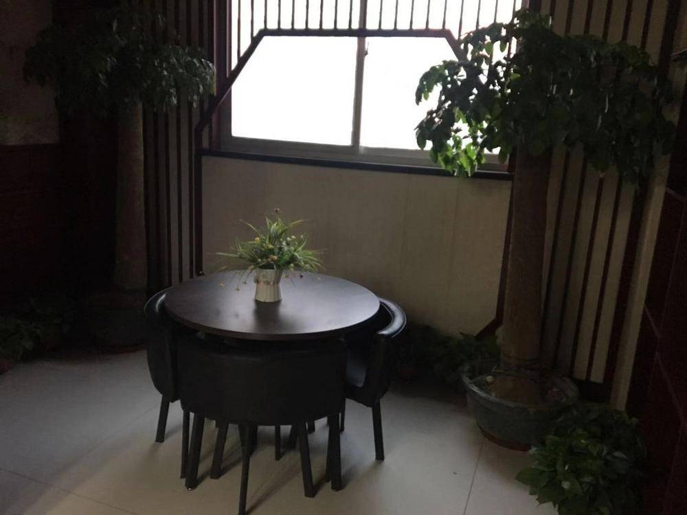 ���ݺƷ�����ó�����޹�˾����������������