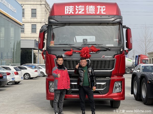 2台德龙X5000牵引车成功交付客户