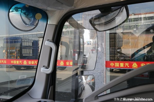 进店即享现金优惠 以及订车大礼包
