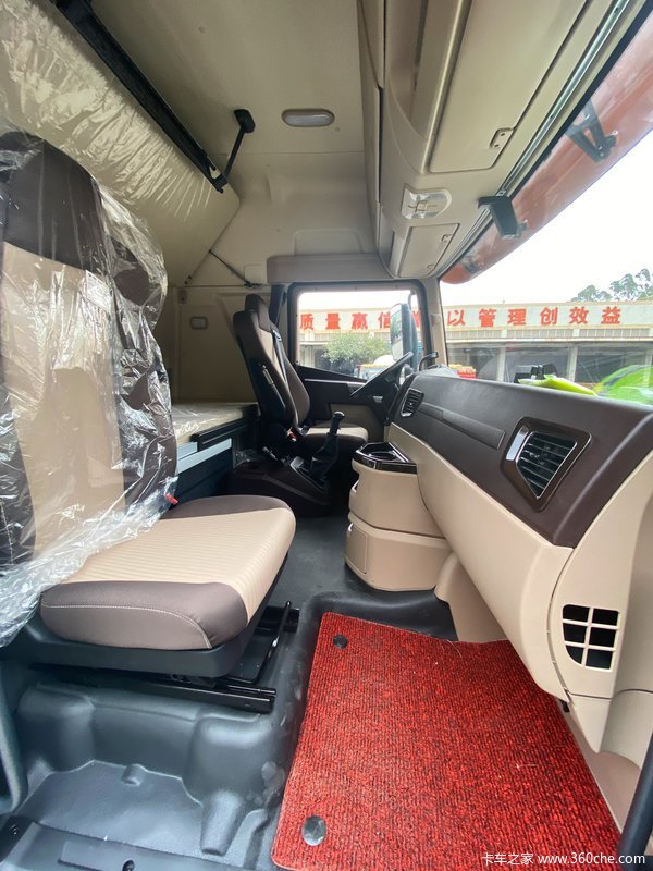JH6 480 6*4牵引车 交一万抵三万