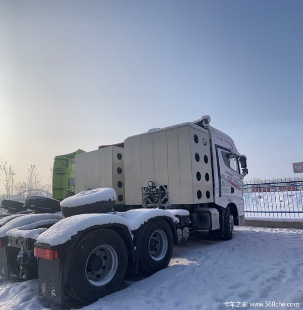 解放JH6牵引车限时促销中 优惠2万