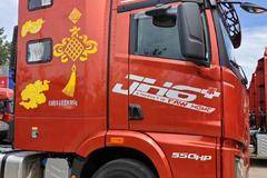 房车重卡，全国首创！JH6+生活舱，本月购车有惊喜