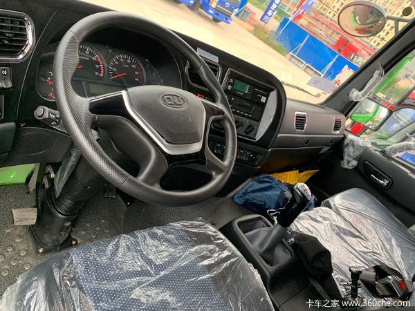 南骏瑞宇220马力6X4 4.8米自卸车新车到店,火热促销中