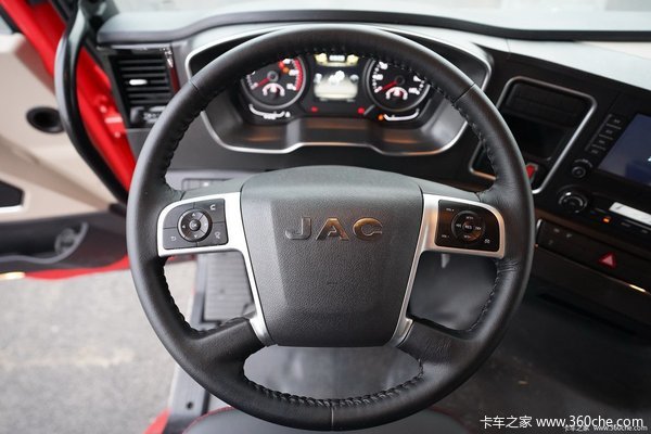 格尔发A5W康明斯动力6*2载货车综合优惠2W元