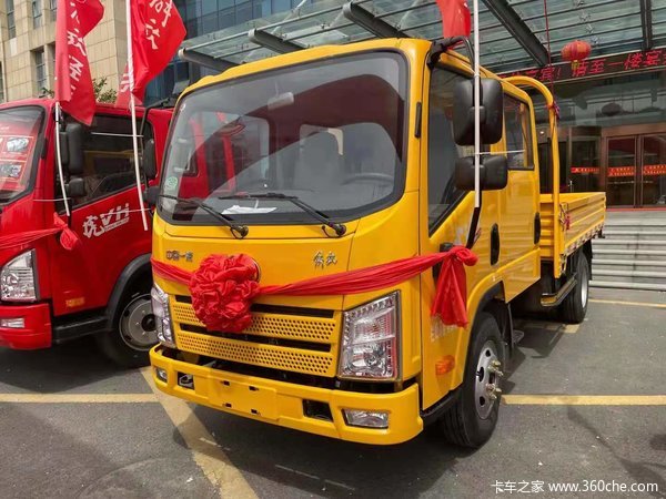 一汽解放轻卡国六锡柴黄双排卡友们抓紧可以看过来了核载5人
