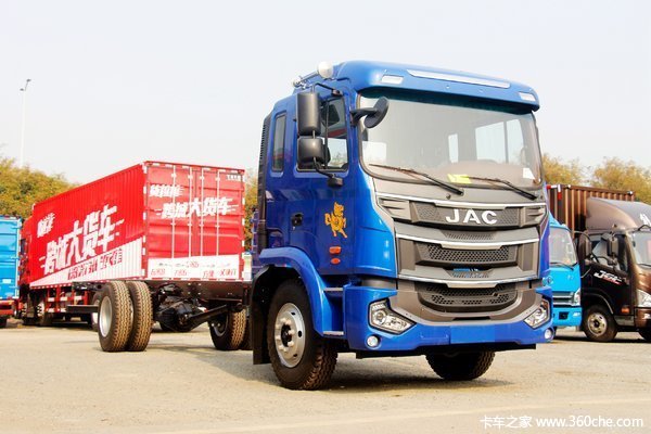 江淮 格尔发A5LIII 200马力 4X2 7.8米厢式载货车