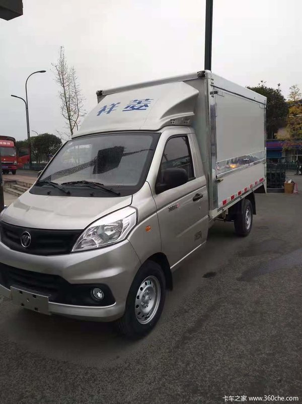 福田祥菱翼开启厢式运输车行走的门市