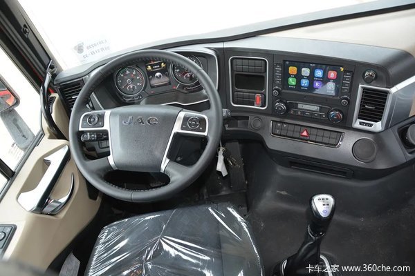 格尔发锡柴290马力前四后四9.6米载货车