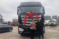 恭喜虚线大老板 喜提欧曼GTL牵引车