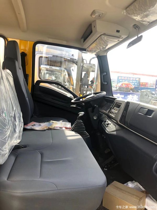 江西五十铃翼放ec5标准版116马力316米双排栏板轻卡