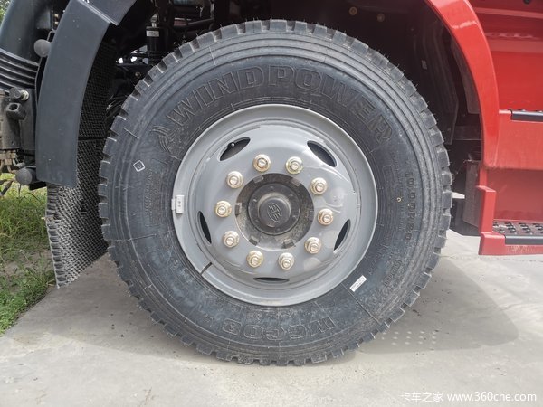 J6L 4X2180马力 质惠版平顶排半驾驶室