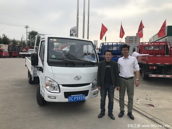 1台福运S系(原小福星S系)载货车成功交付客户