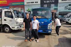 1台奥驰X系自卸车成功交付 恭喜张老板喜提新车