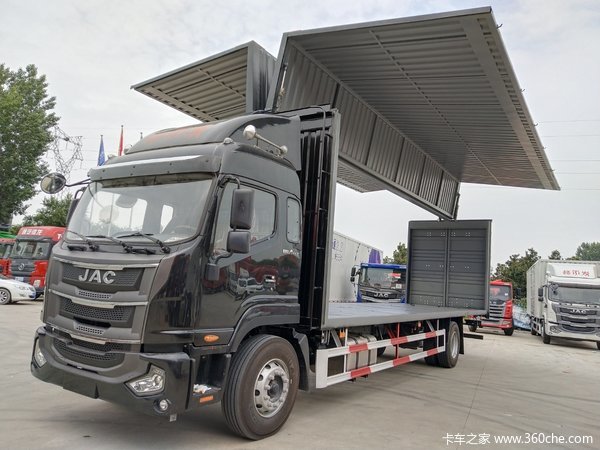 优惠2万 郑州市格尔发A6国六9.8米单桥箱式飞载货车火热促销中