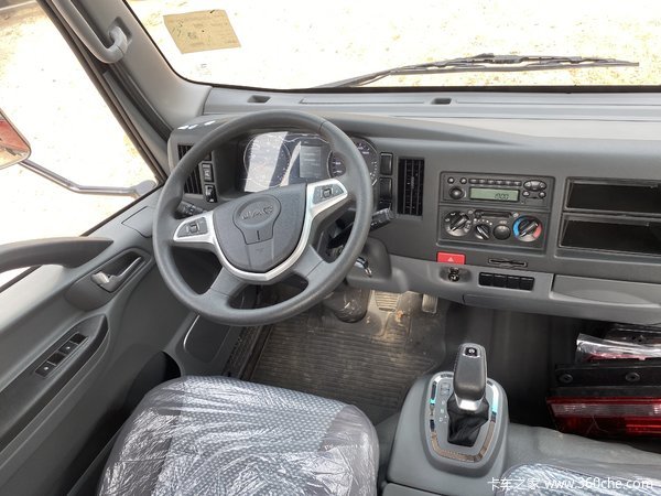 江淮帅铃Q6,红色自动挡1台,手快有手慢无