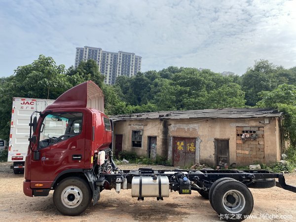 江淮帅铃Q6,红色自动挡1台,手快有手慢无