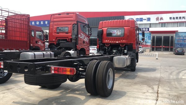 盐城解放 国六车型JK6 超能中卡 新车到店