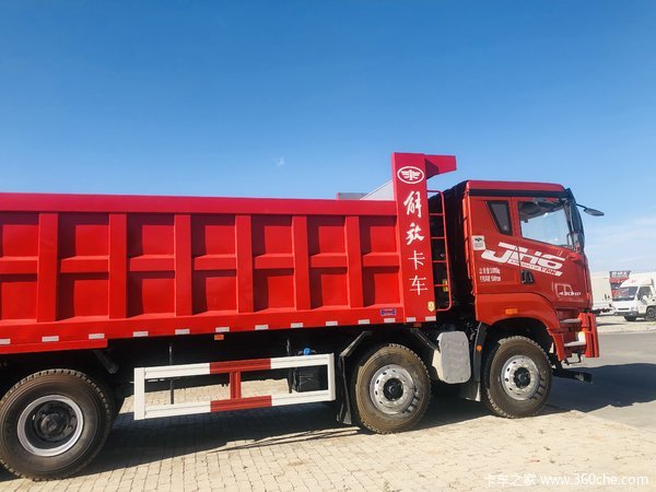 购买解放JH6 7.6米自卸车 限时优惠一万元