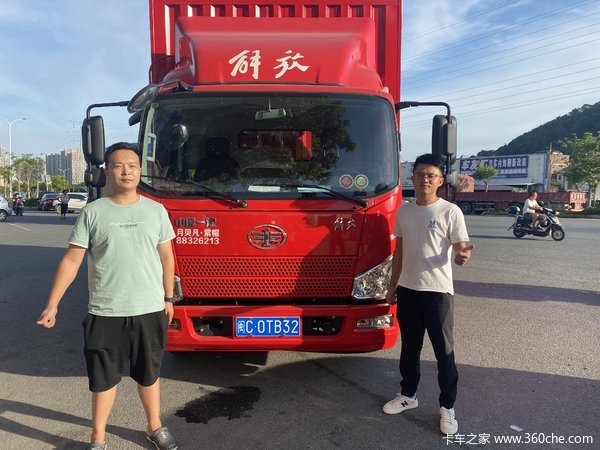 泉州月贝凡交车仪式——1台虎V载货车成功交付客户