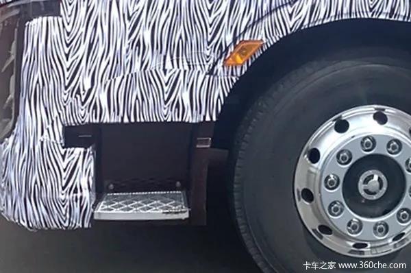 一汽解放j6p全新平地板牵引车谍照流出这造型你喜欢么