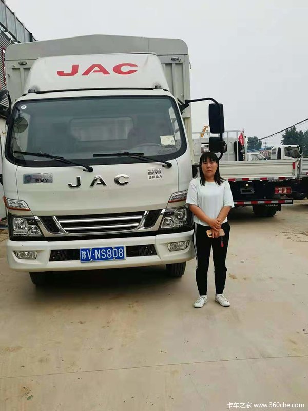 恭喜李老板 喜提爱车江淮骏铃V6载货车