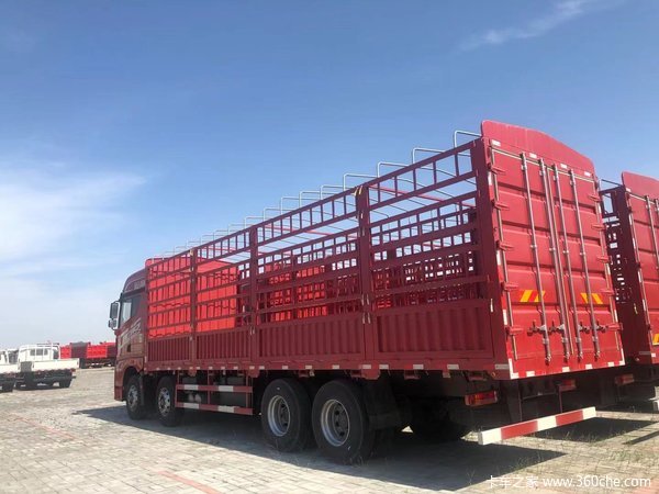 购买解放JH6 9.6米载货车 限时优惠一万元