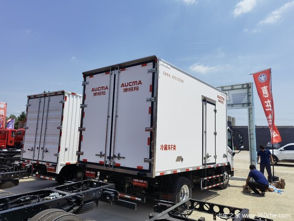 J6F 大柴国六160马力冷藏车已到店,欢迎进店垂询~