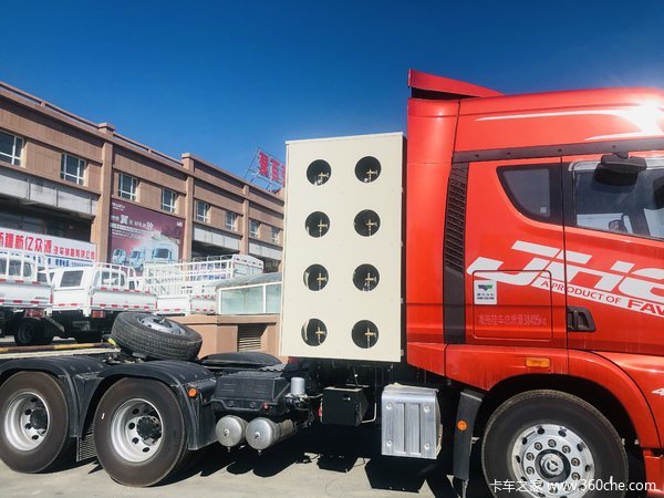 购买解放JH6CNG牵引车 享高达1万元优惠