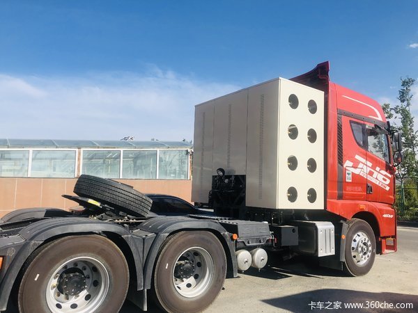 购买解放JH6CNG牵引车 享高达1万元优惠