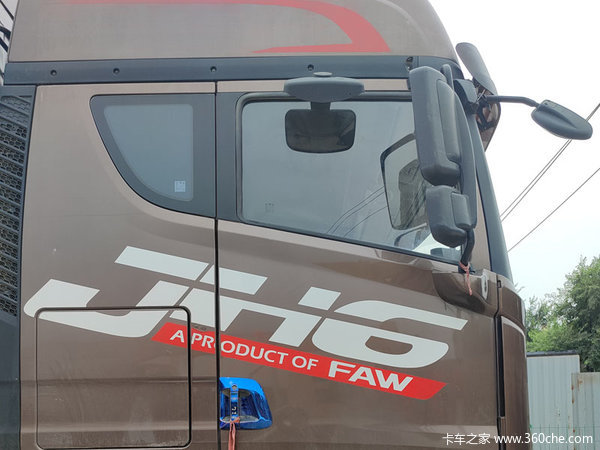 贷款回收解放JH6 9.6米载货车,贷款全款均可