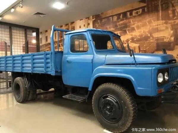 纵横捭阖借东风,平步青云化乘龙_成都通汇汽车销售服务优惠促销_卡车