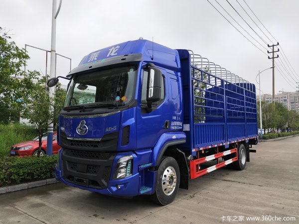 东风柳汽 乘龙H5中卡 260马力 4X2 6.8米仓栅式载货车