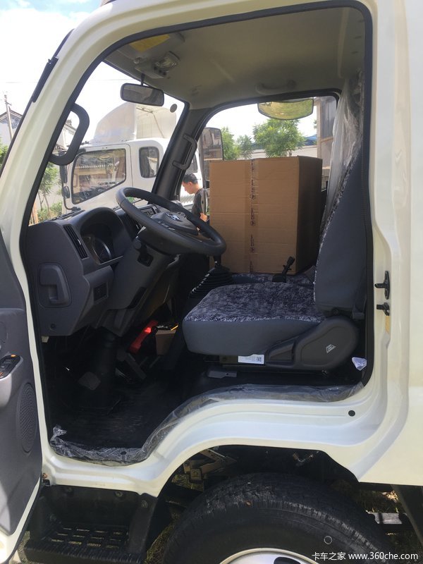 奥铃捷运新车到店。1695车身2800轴距,欢迎新老客户前来选购