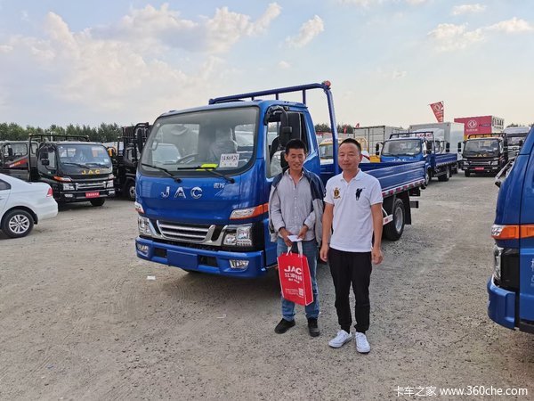 恭喜昝先生喜提爱车，骏铃安康单排板车