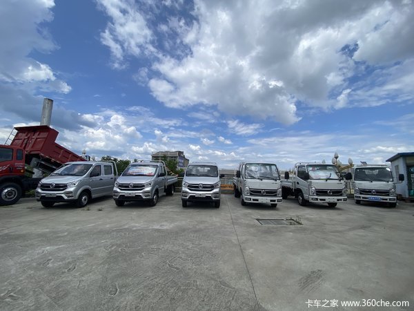 恭喜史老板 喜提东风小霸王W18载货车