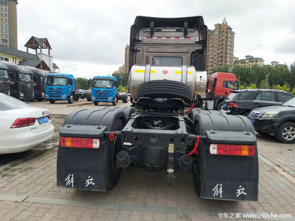 解放JH6天然气牵引车火热促销中 让利高达3万