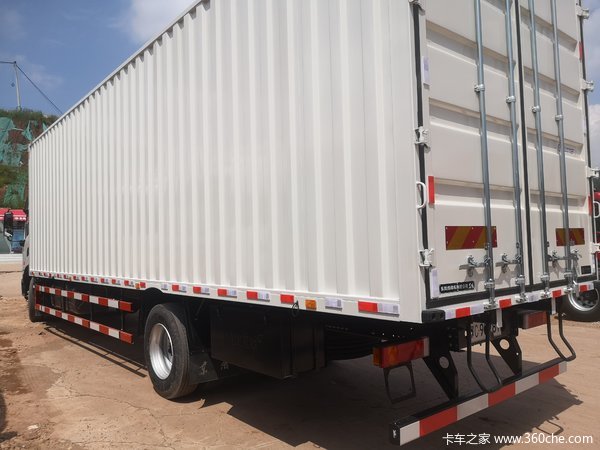 东风国六新天锦9.8米厢式车/ 底盘车已到货！！！