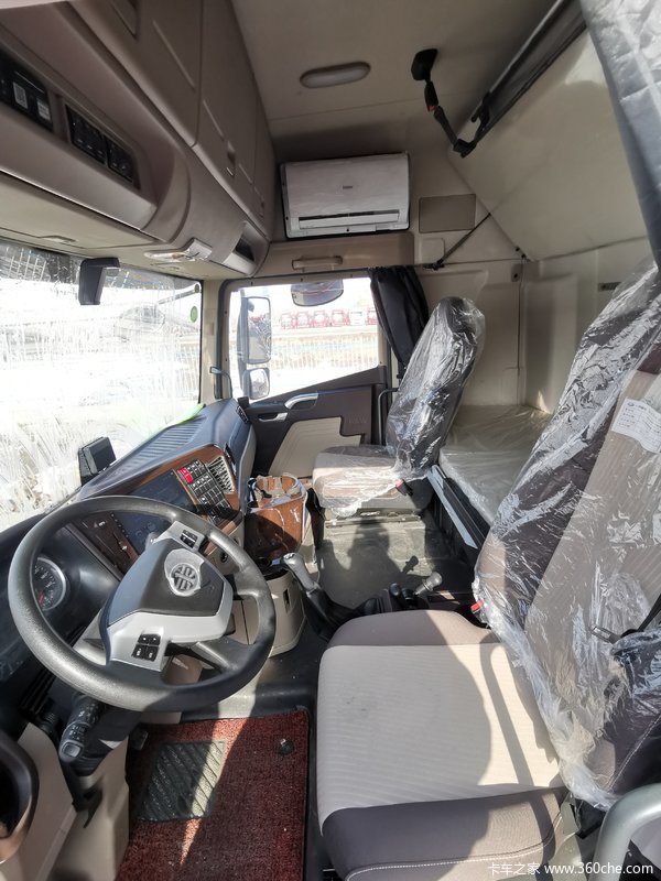 昌吉联强解放JH6CNG牵引车 本月优惠度大大大