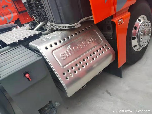 中国重汽汕德卡,国六更赚钱,运输好伙伴!