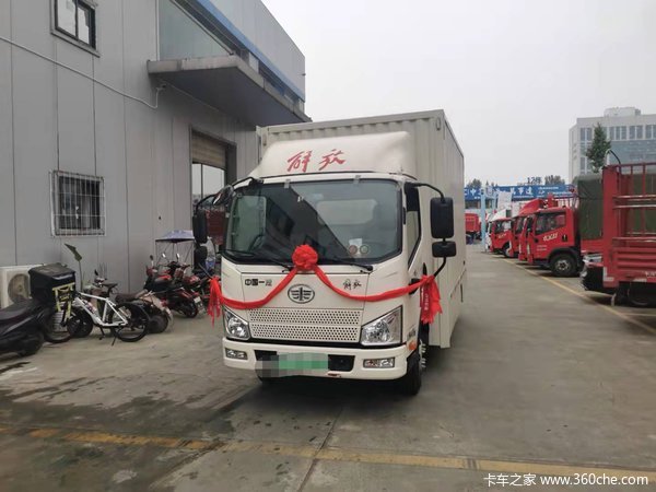 解放J6F 4.5T 4.16米单排厢式纯电动轻卡17.28万