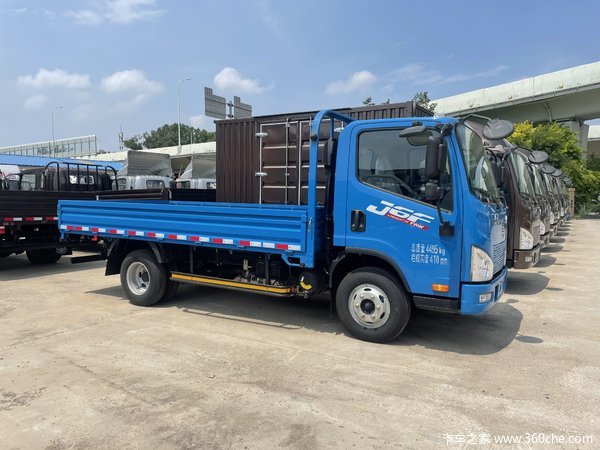 解放J6F单排栏板轻卡 直降千元