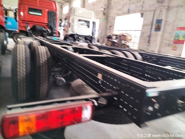 欧曼GTL 载货车400马力质享版热销车已到店，预约看车享好礼！