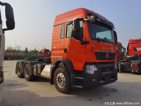豪沃国六tx460马力牵引车新车到店