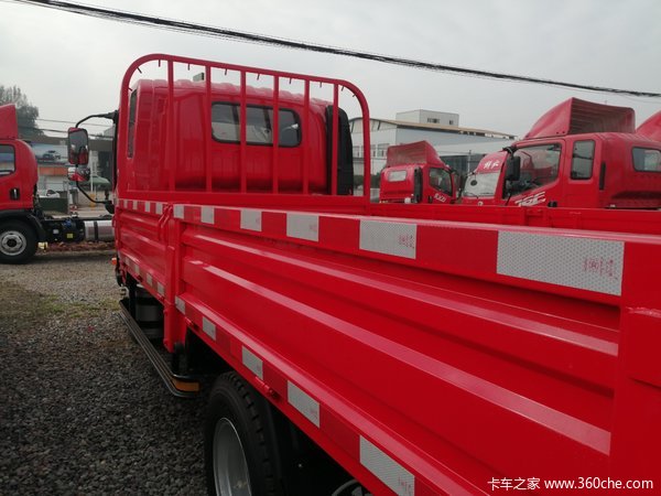 爬坡省油神奇爬山虎,现厂家回馈客户放血大优惠,进店更有好礼相送