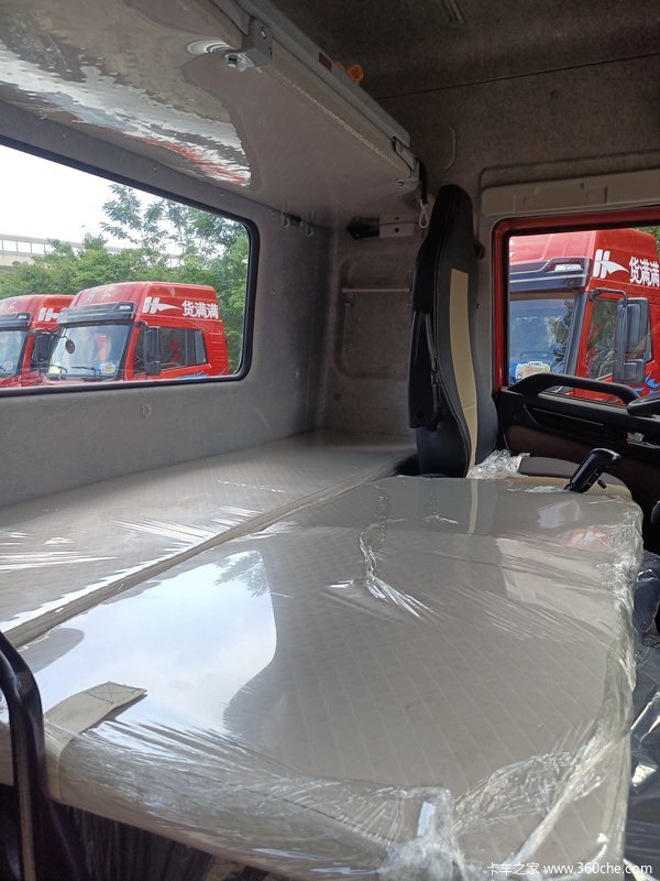 青岛解放六缸龙VH2.0带液缓载货车限时促销中 优惠1.5万