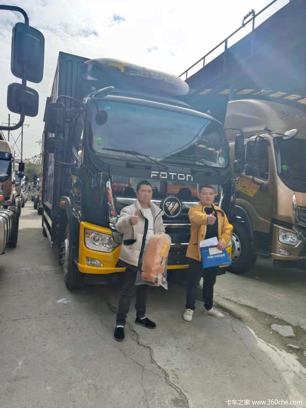 1台奥铃大黄蜂(原9系)载货车成功交付客户,马达一响,黄金万两