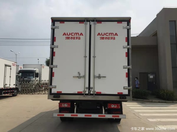 解放 J6F 160马力 4X2 4.13米冷藏车