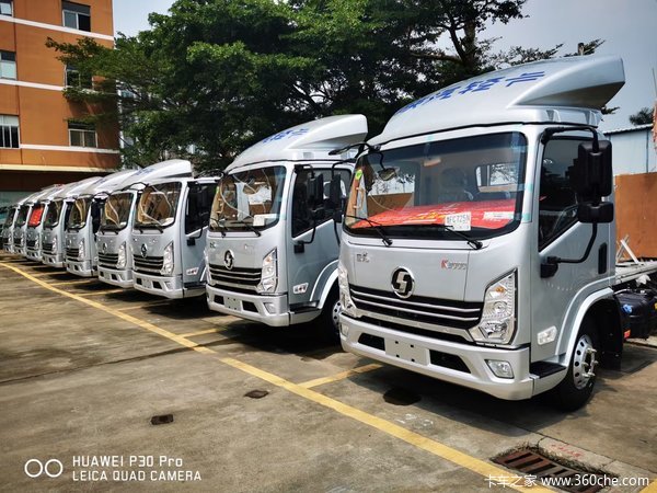 陕汽轻卡 德龙K3000 150马力 4.18米单排厢式轻卡