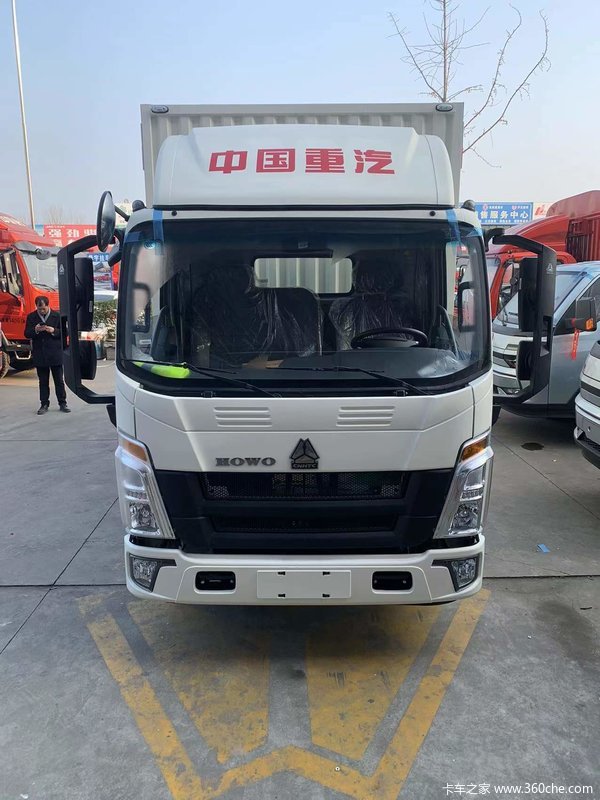 中国重汽豪沃轻卡纯电动车型现车到店