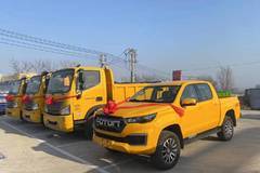 大连华振3台大金刚ES5自卸车成功交付客户